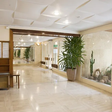 Les Ibis Location Entre Et Montagne Tolone